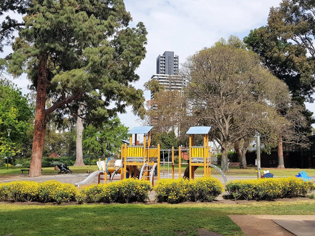 Readyset Apartments On King Melbourne Dış mekan fotoğraf